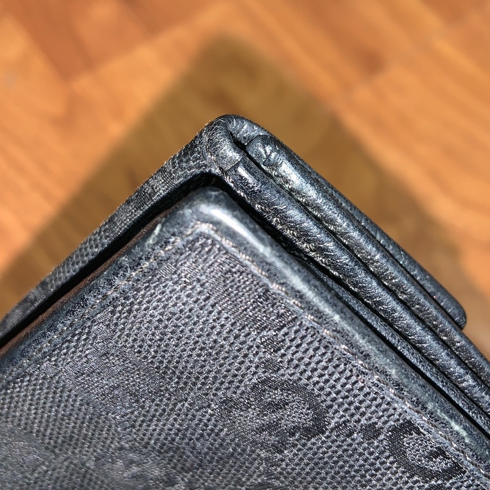 Authentic Gucci Monogram GG Canvas Flap Wallet with Bow - Picture 16 of 16